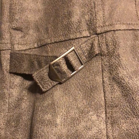 Suede-Like rustic layering jacket - Picture 5 of 5